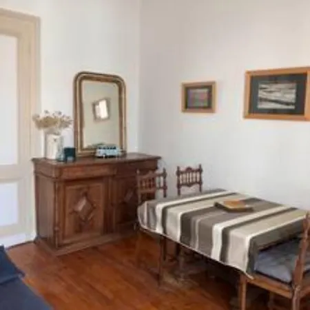 T2 Centre Apartment